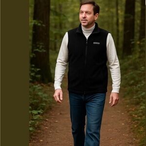 Columbia Black Fleece Vest, size Small BNWT